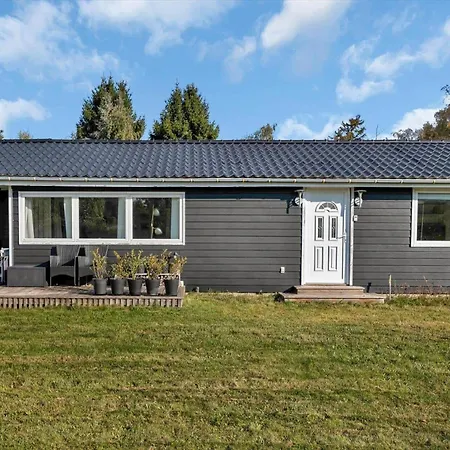 18002-holbaek-baekkehusvej-37 בית נופש